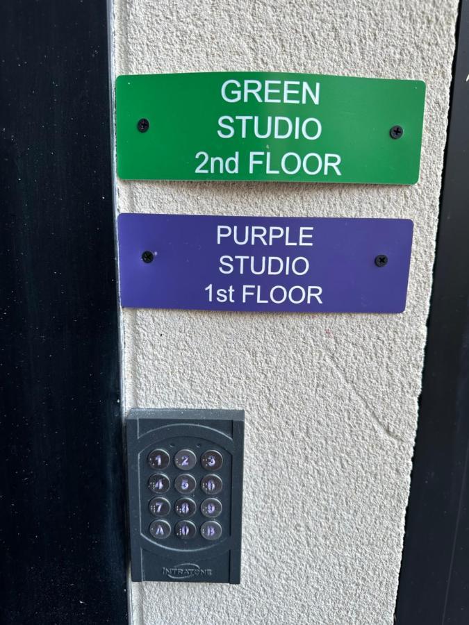 Green&Purple Studio 24-24 Access Bois-Colombes Exteriör bild